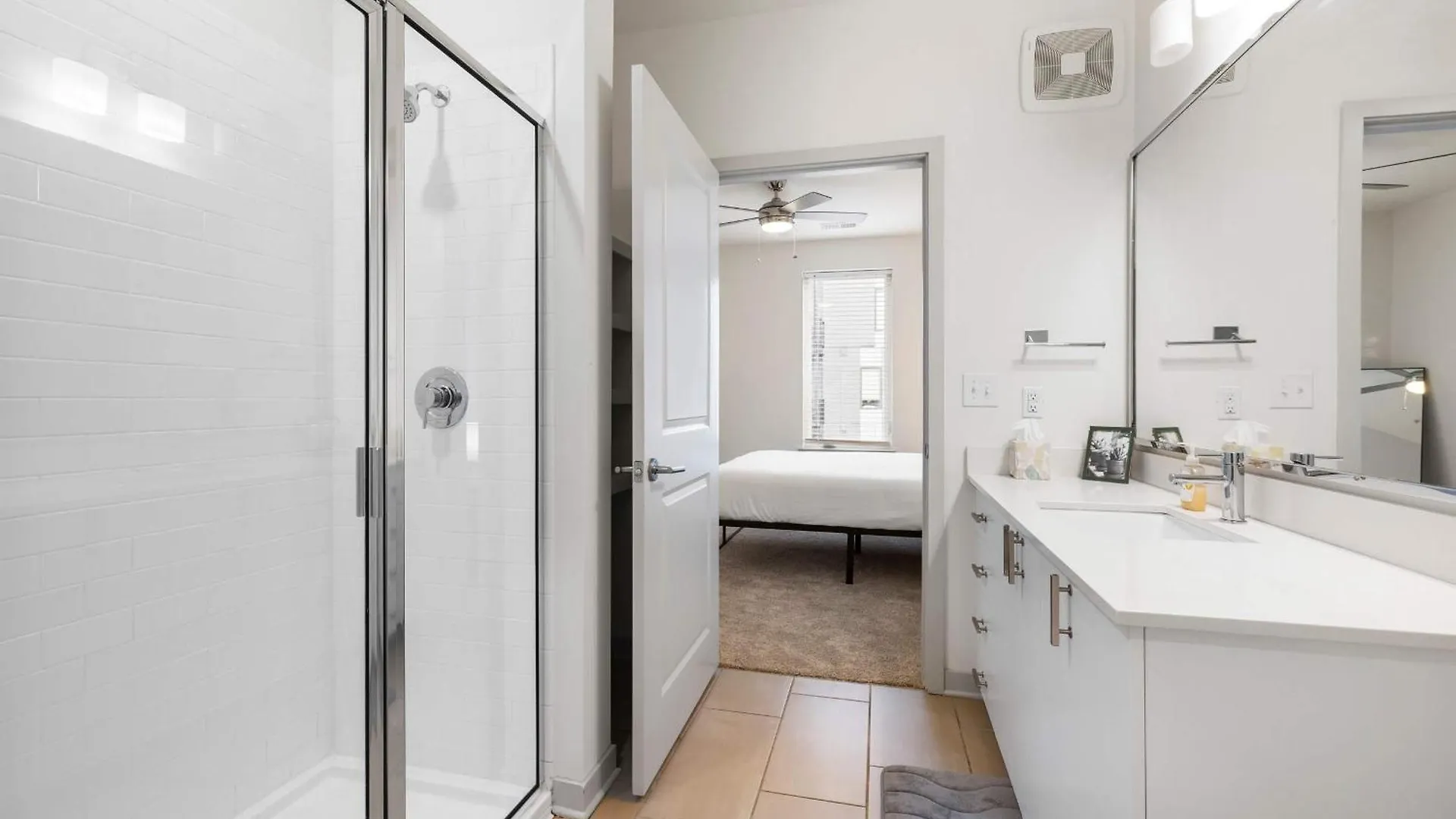 Daire Two Charming Nulu Cozysuites Louisville