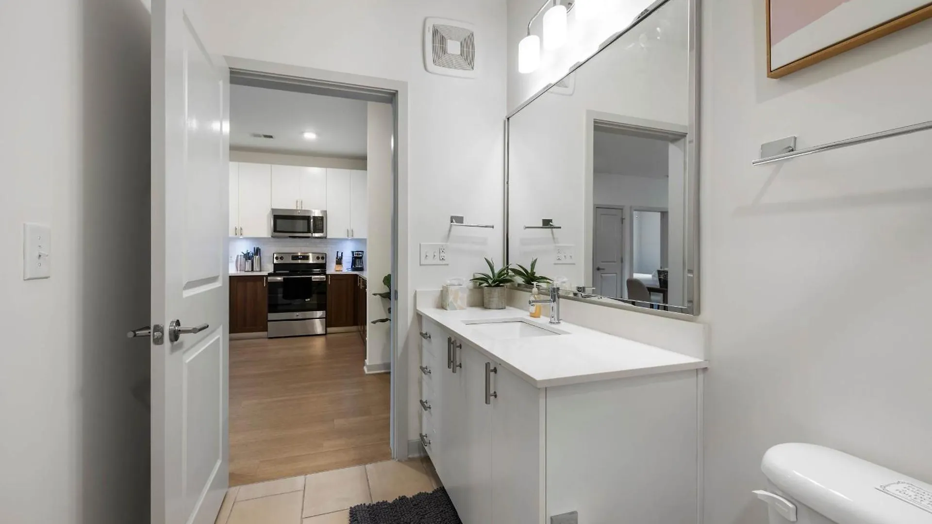 Two Charming Nulu Cozysuites Louisville ABD